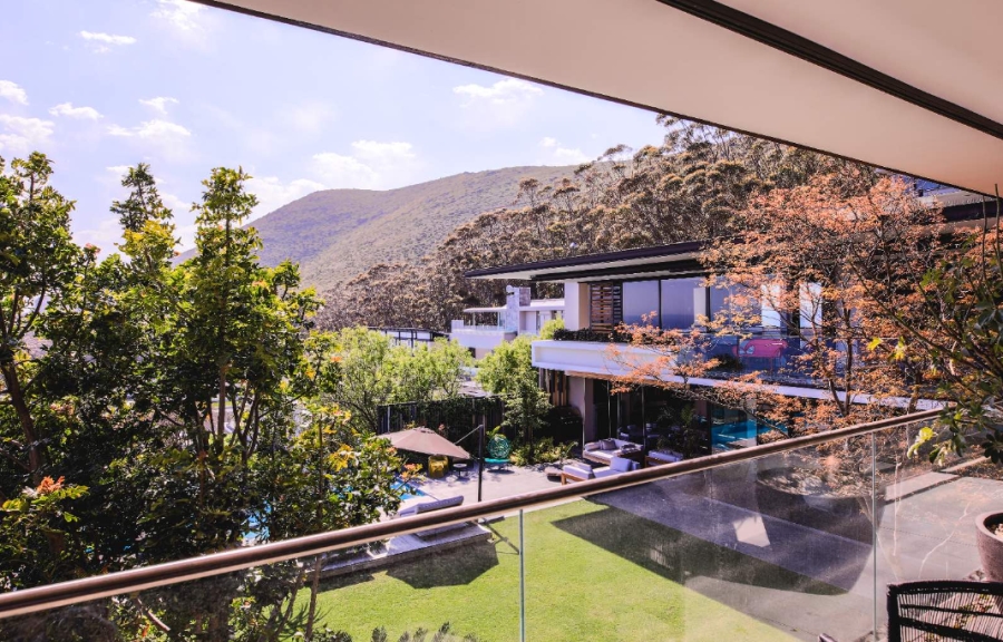 5 Bedroom Property for Sale in Fresnaye Western Cape